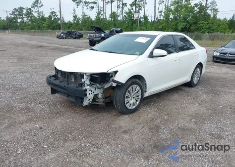 2013 Toyota Camry Le z USA, uszkodzony, nr VIN 4T4BF1FK7DR278724